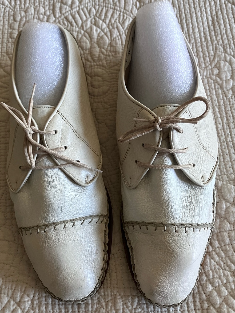 Cole Haan Cream Leather Lace-Up Oxfords